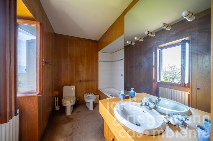 Image No.40-7 Bed Country House for sale