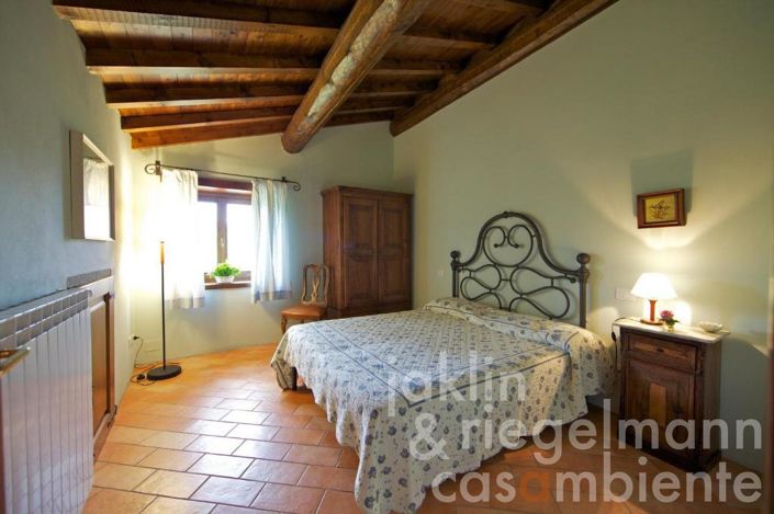Image No.14-4 Bed Country House for sale