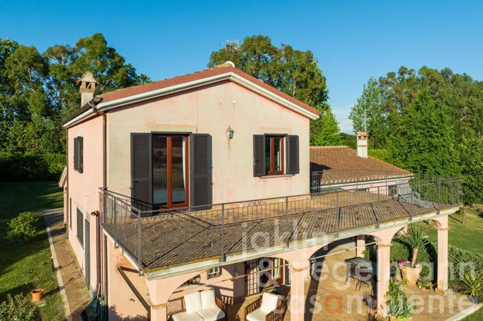 Image No.5-Villa de 5 chambres à vendre à Bracciano