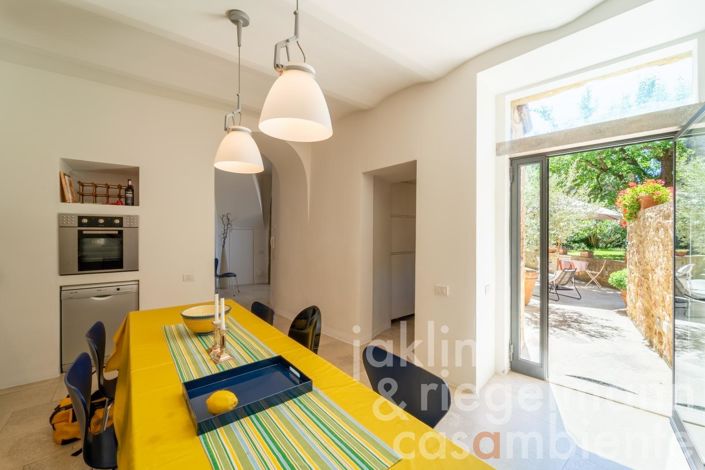 Image No.22-2 Bed Townhouse for sale