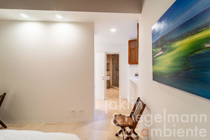 Image No.27-2 Bed Townhouse for sale