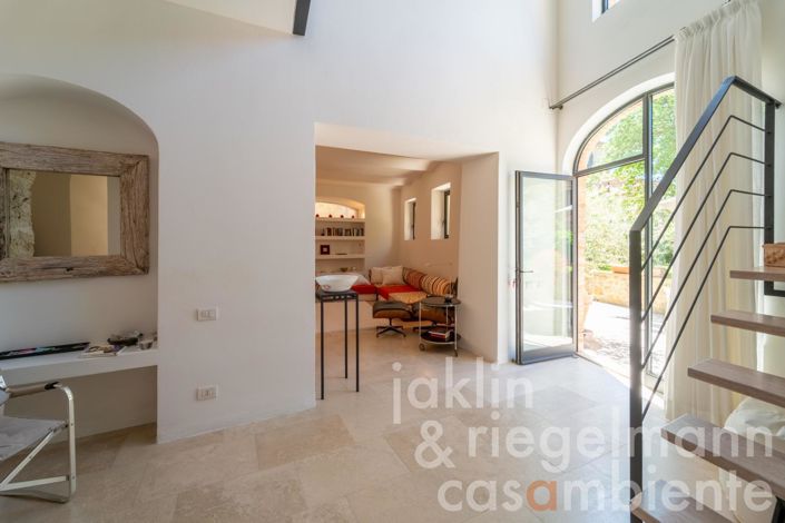 Image No.29-2 Bed Townhouse for sale