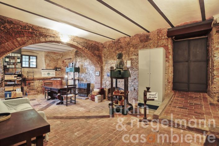 Image No.16-6 Bed Villa for sale