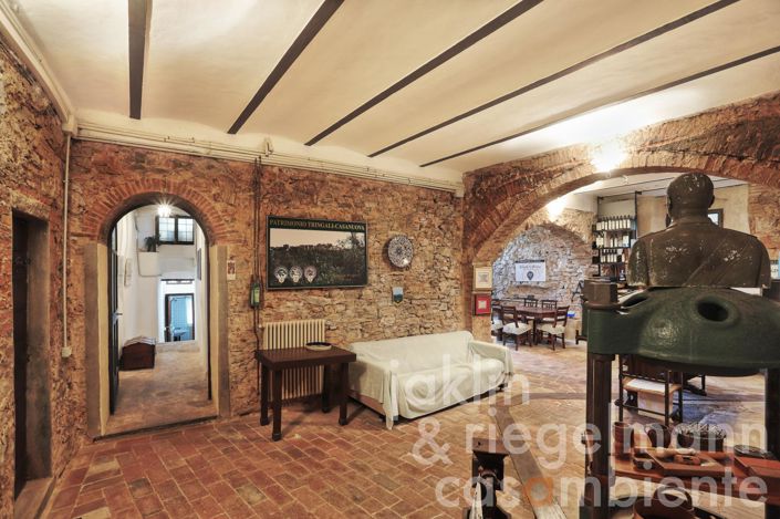 Image No.19-6 Bed Villa for sale