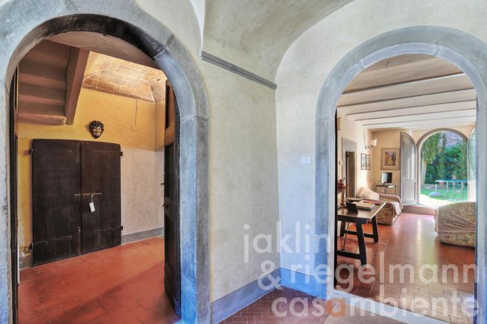 Image No.20-6 Bed Villa for sale