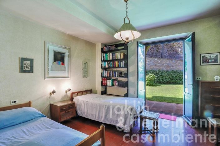 Image No.24-6 Bed Villa for sale