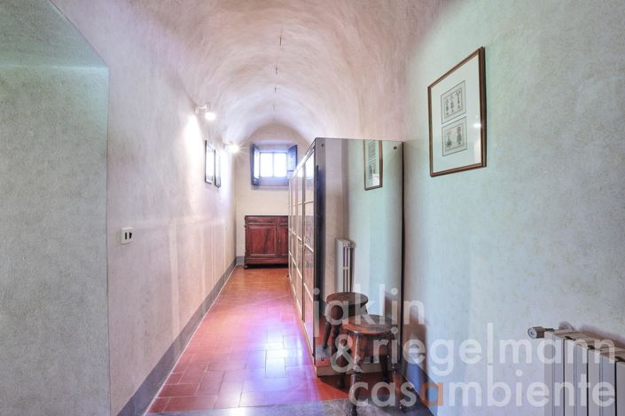 Image No.25-6 Bed Villa for sale