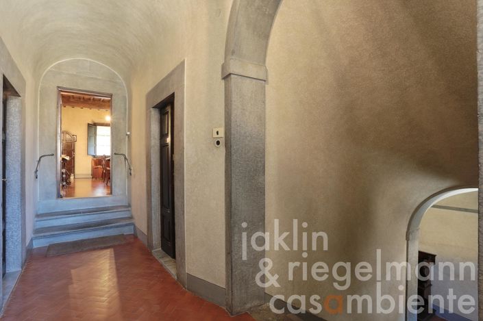 Image No.29-6 Bed Villa for sale