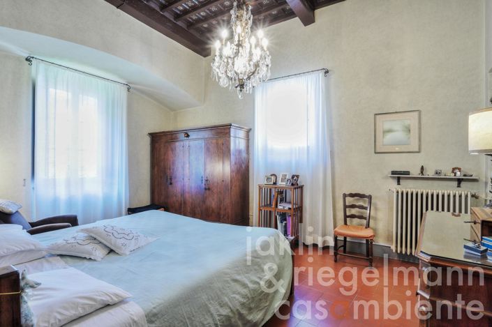 Image No.37-6 Bed Villa for sale