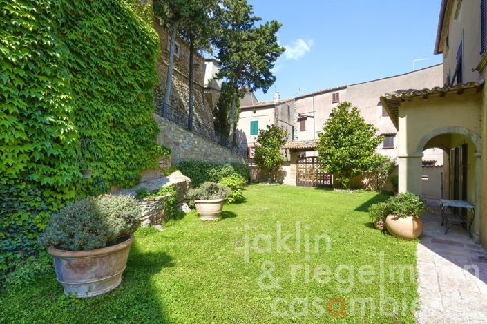 Image No.4-6 Bed Villa for sale