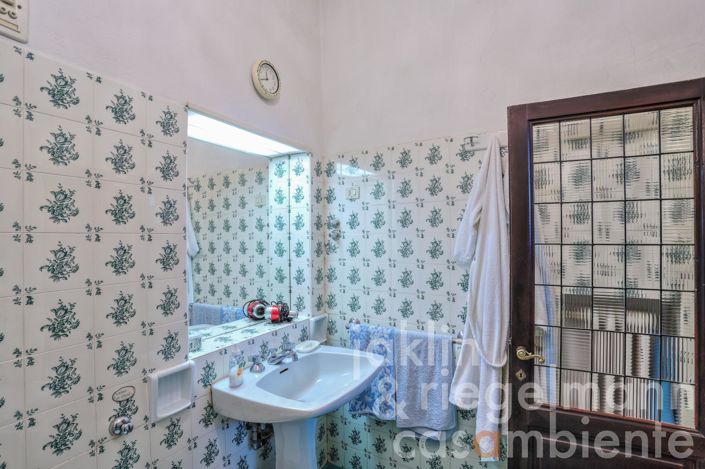 Image No.45-6 Bed Villa for sale