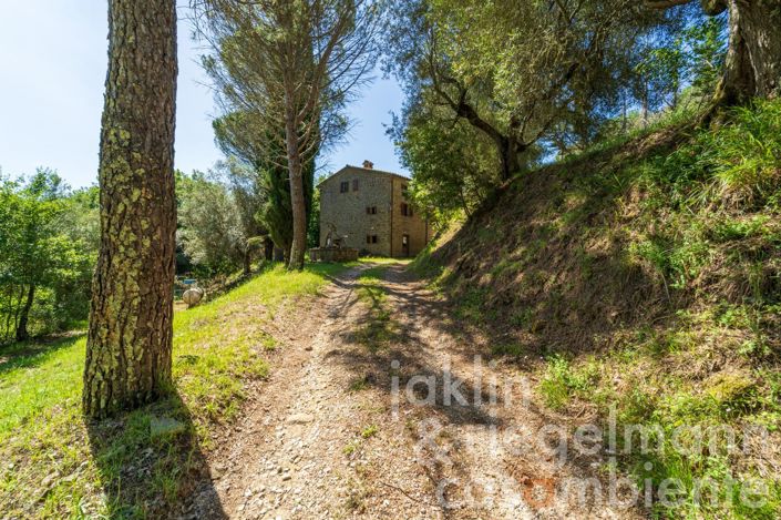 Image No.36-4 Bed Country House for sale