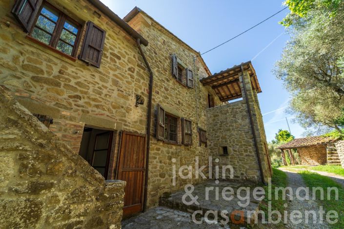Image No.44-4 Bed Country House for sale