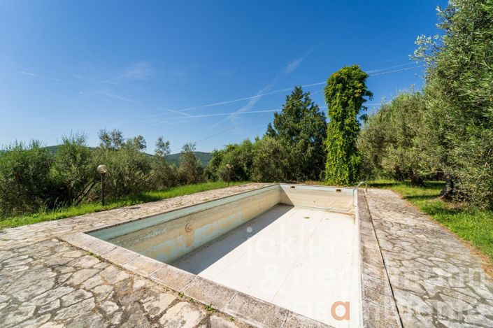 Image No.48-4 Bed Country House for sale