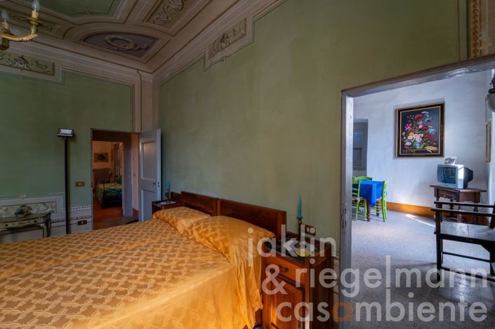 Image No.23-10 Bed Villa for sale