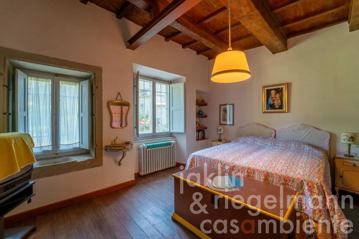 Image No.28-10 Bed Villa for sale
