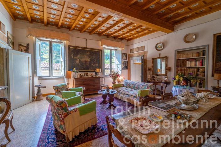 Image No.30-10 Bed Villa for sale