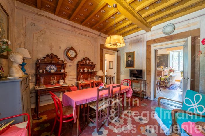 Image No.33-10 Bed Villa for sale