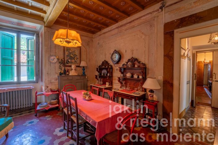 Image No.34-10 Bed Villa for sale