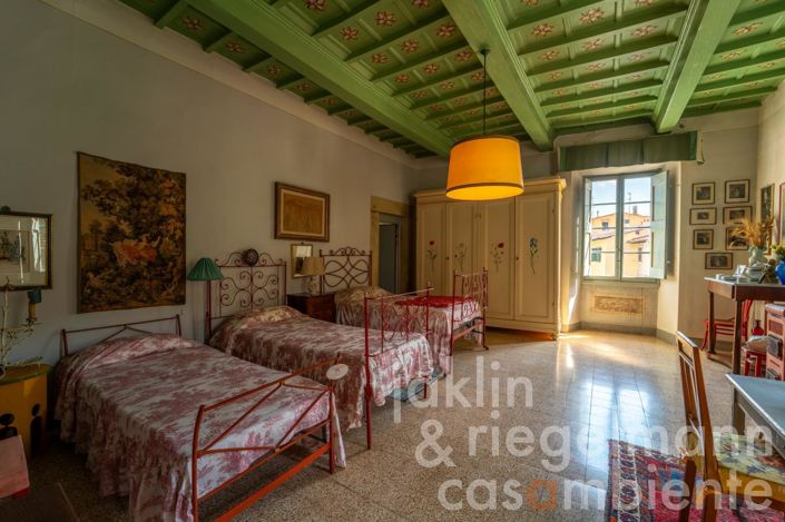 Image No.36-10 Bed Villa for sale