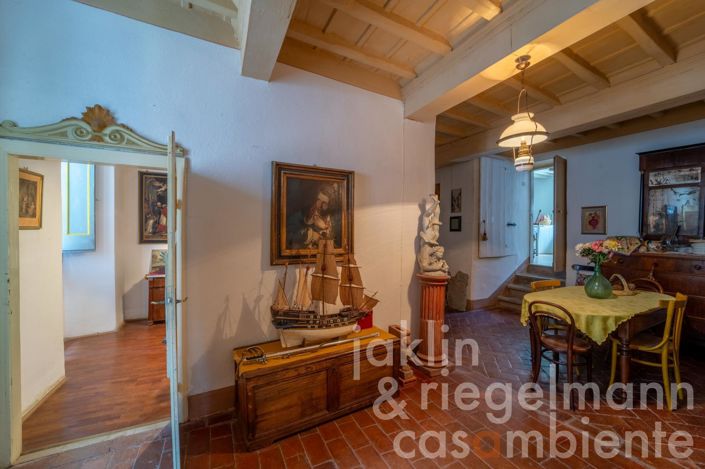 Image No.38-10 Bed Villa for sale