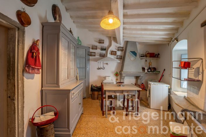 Image No.40-10 Bed Villa for sale
