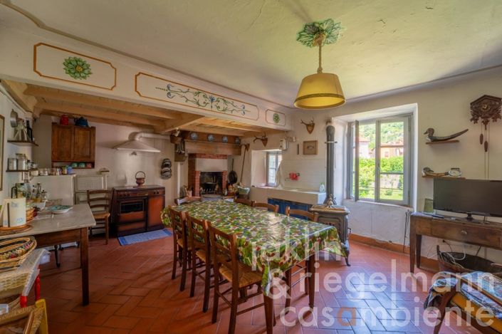 Image No.42-10 Bed Villa for sale