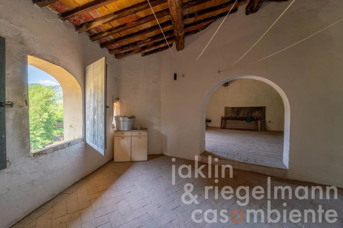 Image No.47-10 Bed Villa for sale