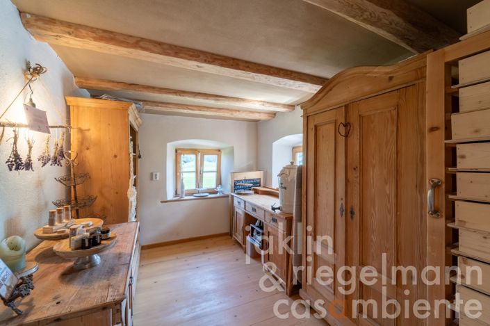 Image No.38-6 Bed Country House for sale