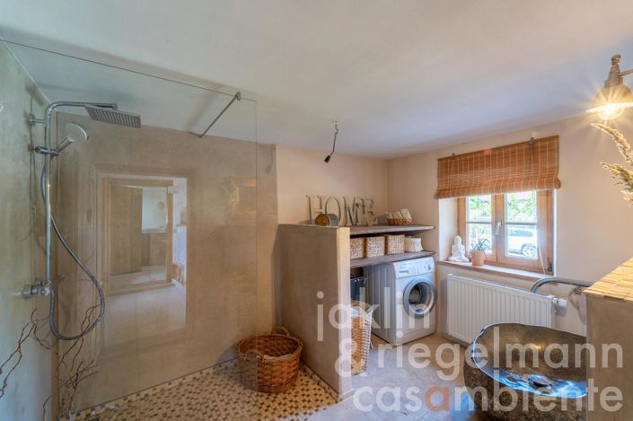 Image No.39-6 Bed Country House for sale
