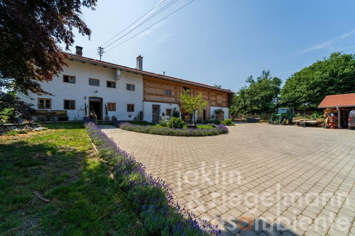 Image No.6-6 Bed Country House for sale