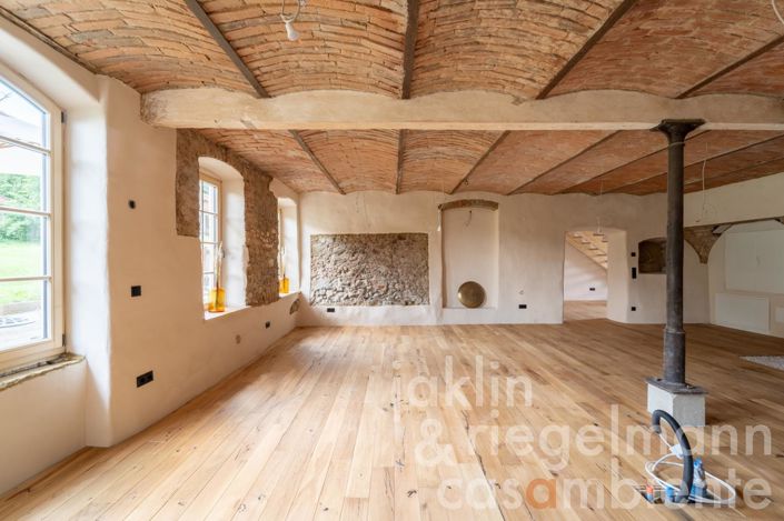 Image No.60-6 Bed Country House for sale