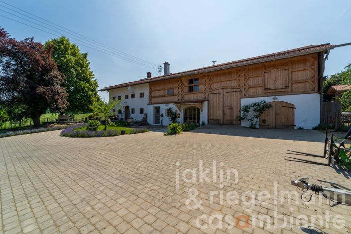 Image No.7-6 Bed Country House for sale
