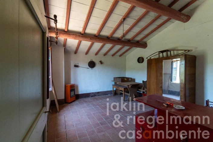 Image No.18-Maison de campagne de 4 chambres à vendre à Bettona