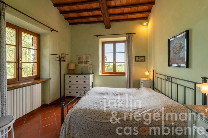 Image No.49-3 Bed Country House for sale