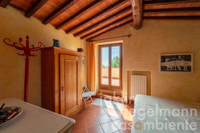Image No.52-3 Bed Country House for sale
