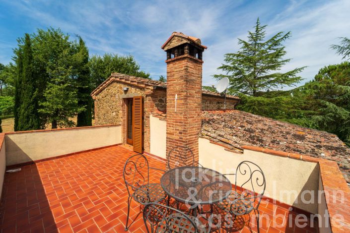 Image No.56-3 Bed Country House for sale