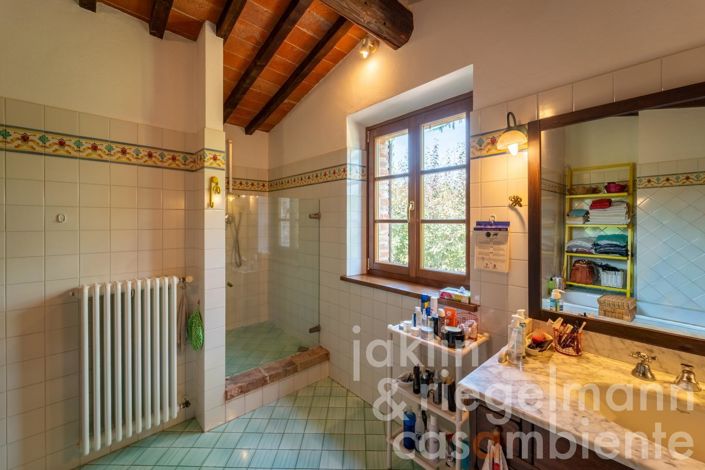 Image No.60-3 Bed Country House for sale