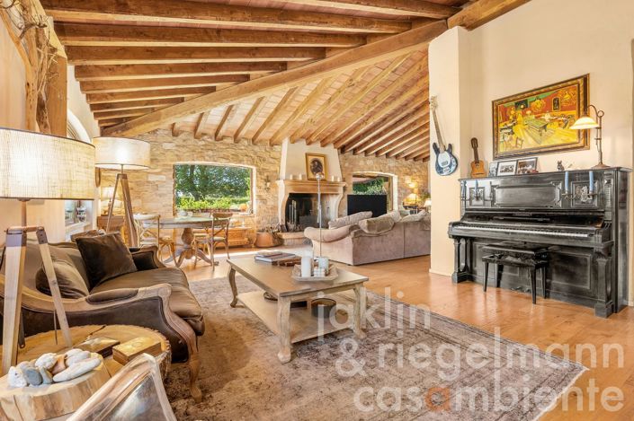 Image No.21-6 Bed Country House for sale