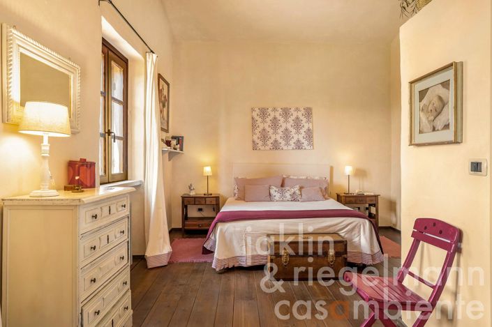 Image No.29-6 Bed Country House for sale