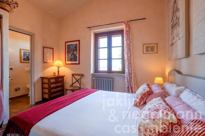 Image No.35-6 Bed Country House for sale
