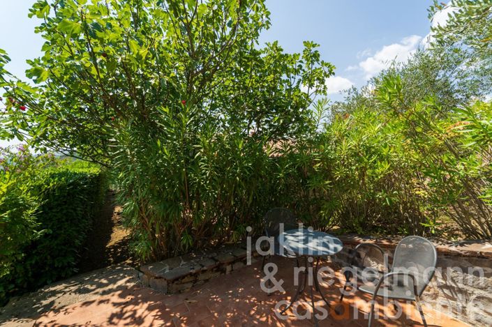 Image No.16-3 Bed Country House for sale