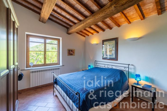 Image No.30-3 Bed Country House for sale