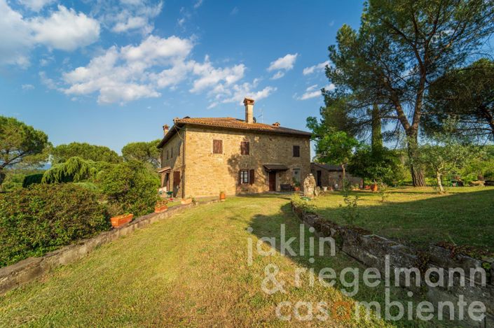 Image No.11-9 Bed Country House for sale