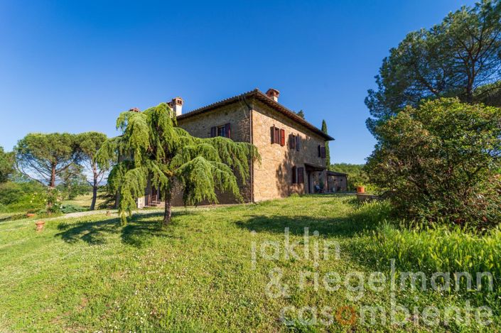 Image No.12-9 Bed Country House for sale