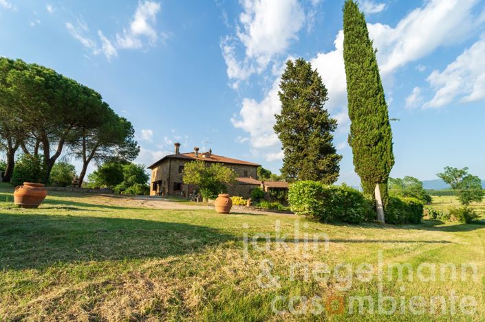 Image No.18-9 Bed Country House for sale