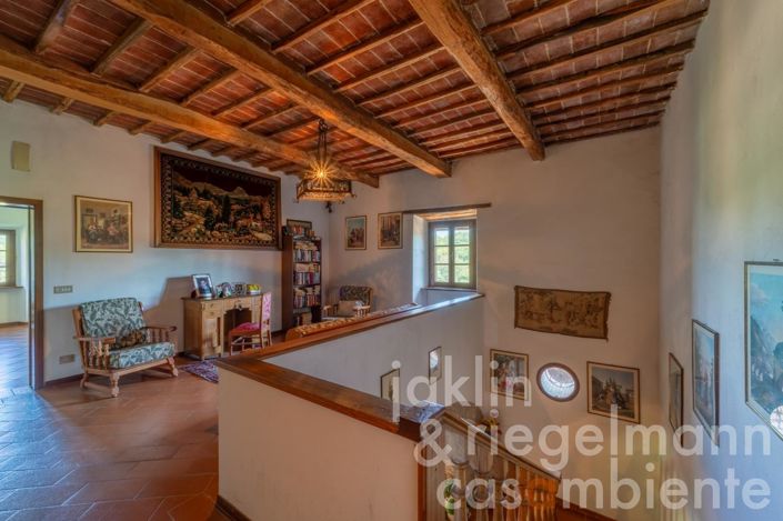 Image No.33-9 Bed Country House for sale