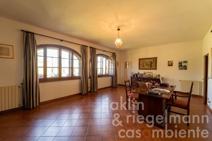 Image No.38-9 Bed Country House for sale