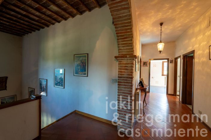 Image No.40-9 Bed Country House for sale