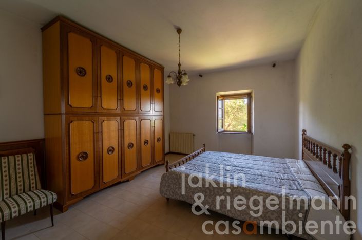 Image No.42-9 Bed Country House for sale